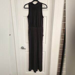 New York & Company Black Sleeveless Jumpsuit 🐈‍⬛